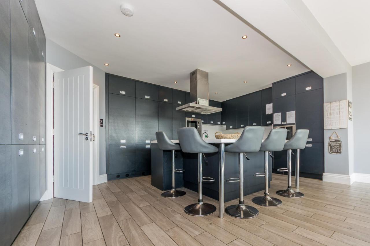 Ocean View,Kinsale, Hosted By Exquisite Holiday Homes, Sleeps 22 المظهر الخارجي الصورة
