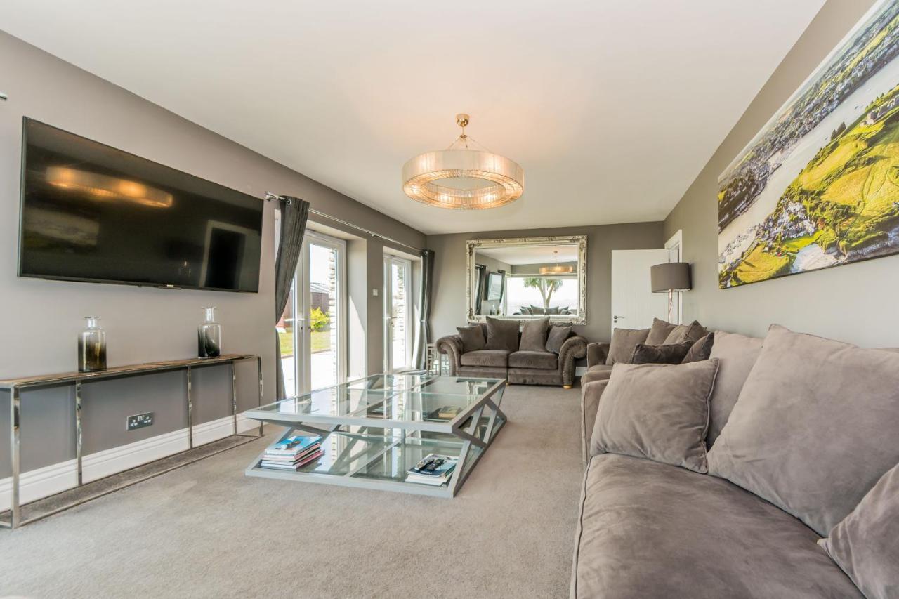 Ocean View,Kinsale, Hosted By Exquisite Holiday Homes, Sleeps 22 المظهر الخارجي الصورة