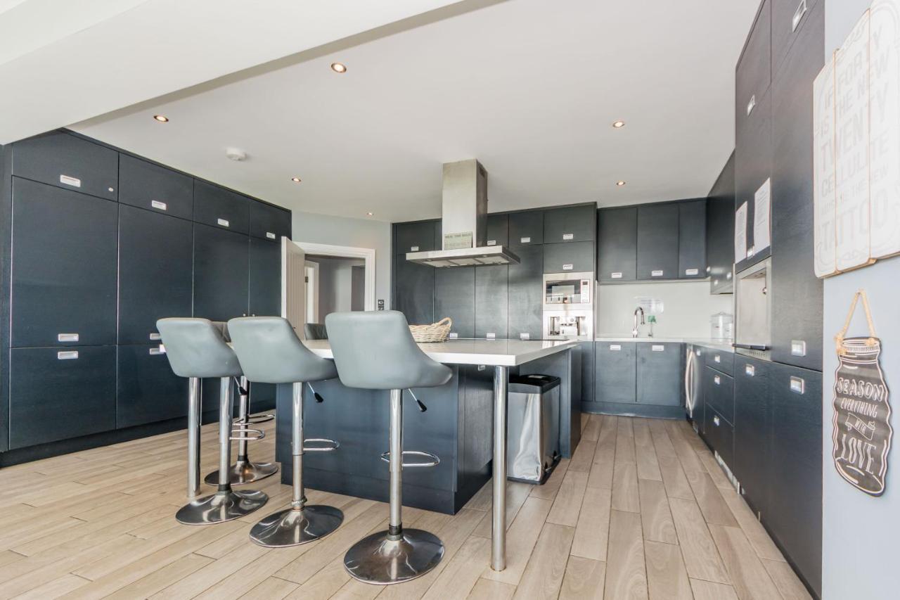 Ocean View,Kinsale, Hosted By Exquisite Holiday Homes, Sleeps 22 المظهر الخارجي الصورة